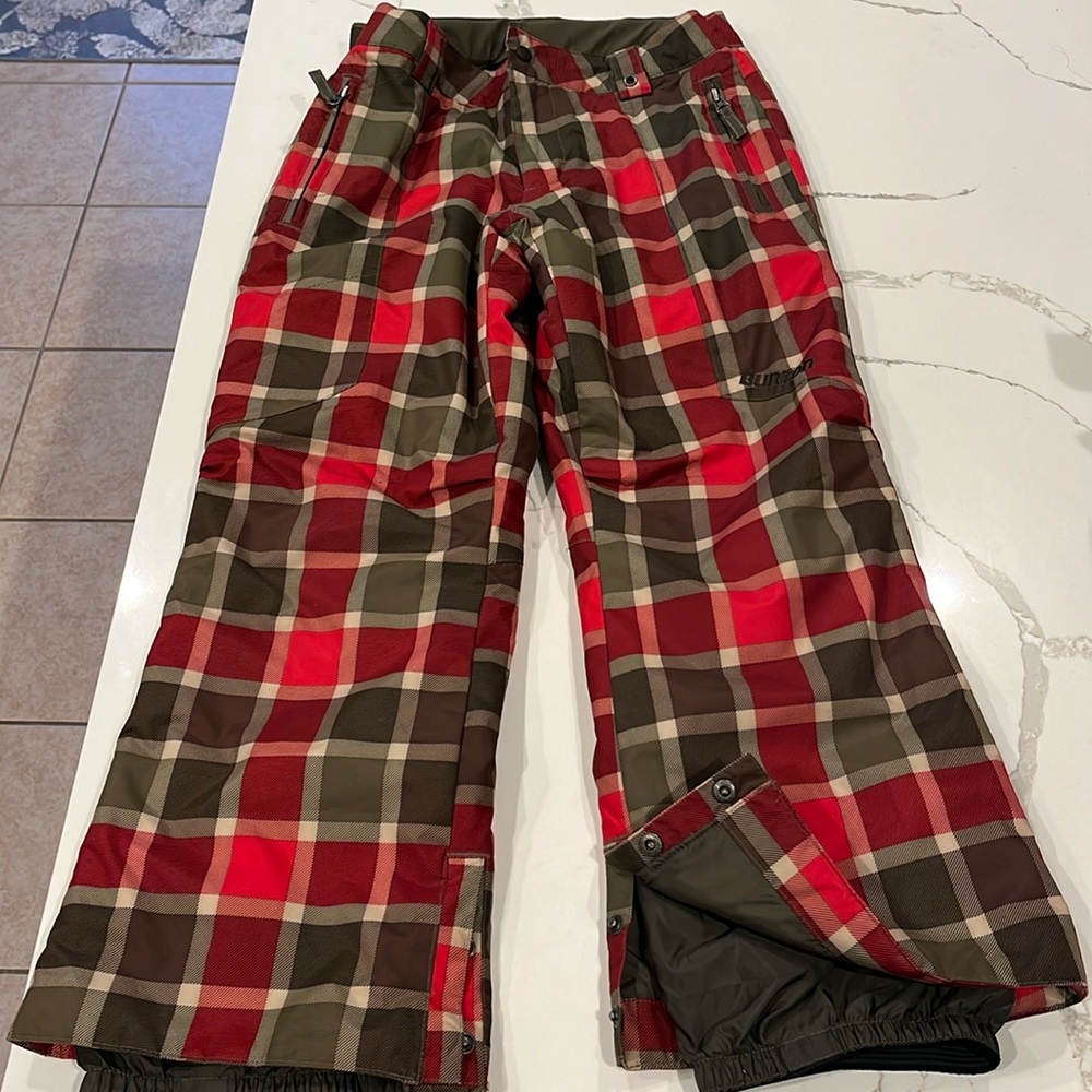 Burton Youth dryride ski/ board snow pants.  Size Medium 10/12.  Plaid.